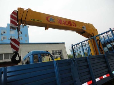 張家界隨車吊采購指南 廠家、供應(yīng)商、報(bào)價(jià)與資料查詢